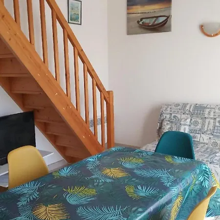 Maison Vendéenne Avec Piscine Privée, Proche Plages Et Commerces - Fr-1-476-27 *